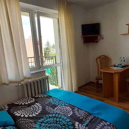 Lazur Konukevi *