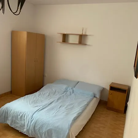 Lazur Konukevi
